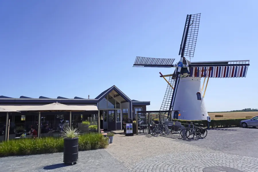 Eten en Drinken Pannenkoeken eten bij de molen